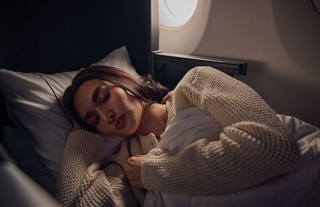 lie flat bed on delta plane