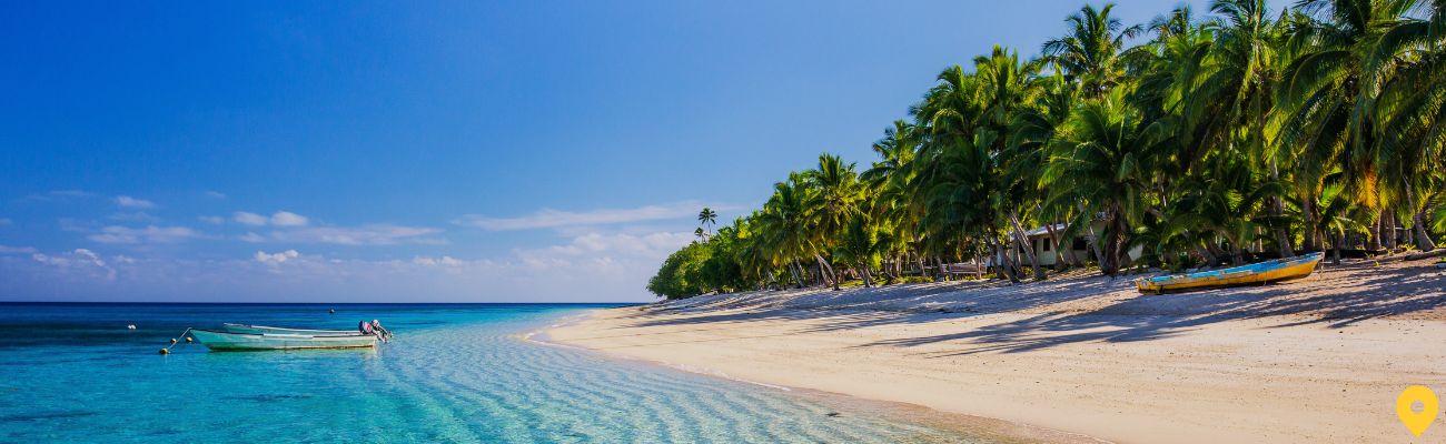fiji-boat-tropical-island