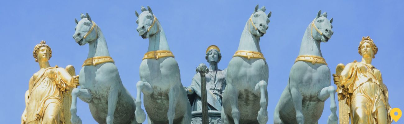 paris-horse-statues
