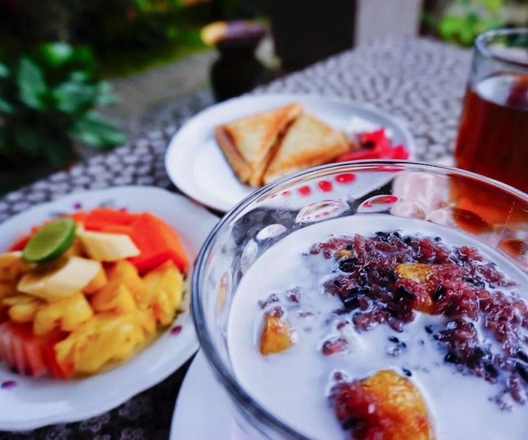 Delicious breakfast table
