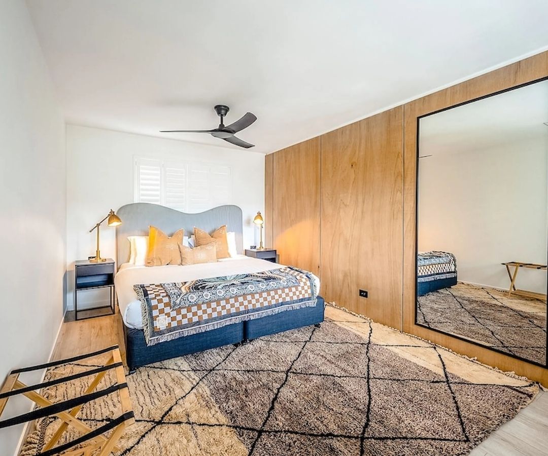 Smart hotel room with large mirrir