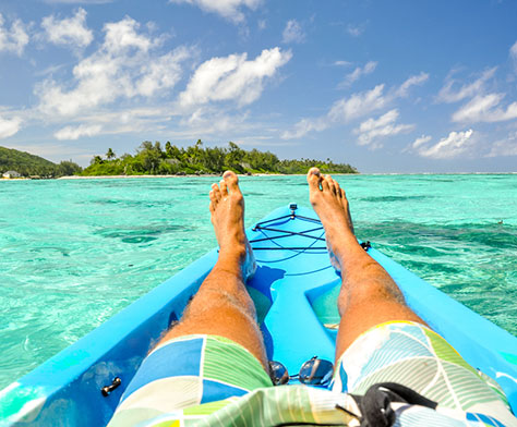 kayaking rarotonga crystal clear water