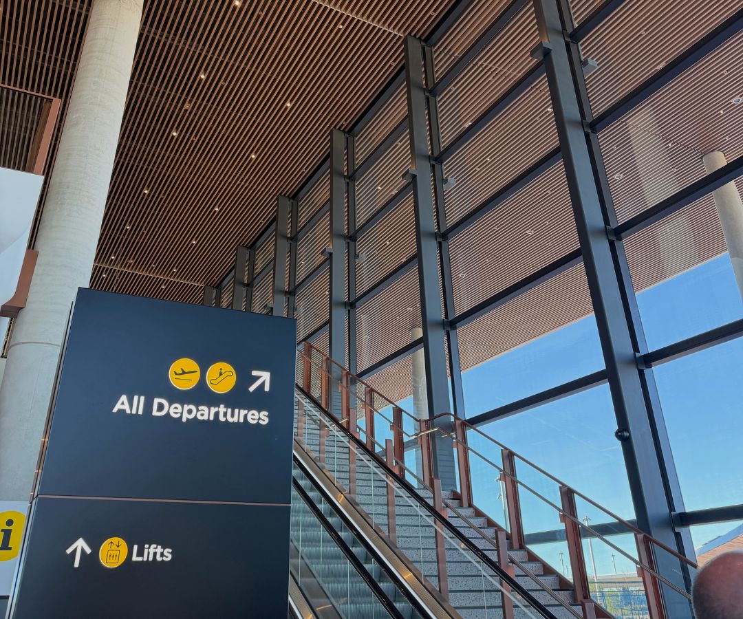 all deaprture sign at western sydney international airport
