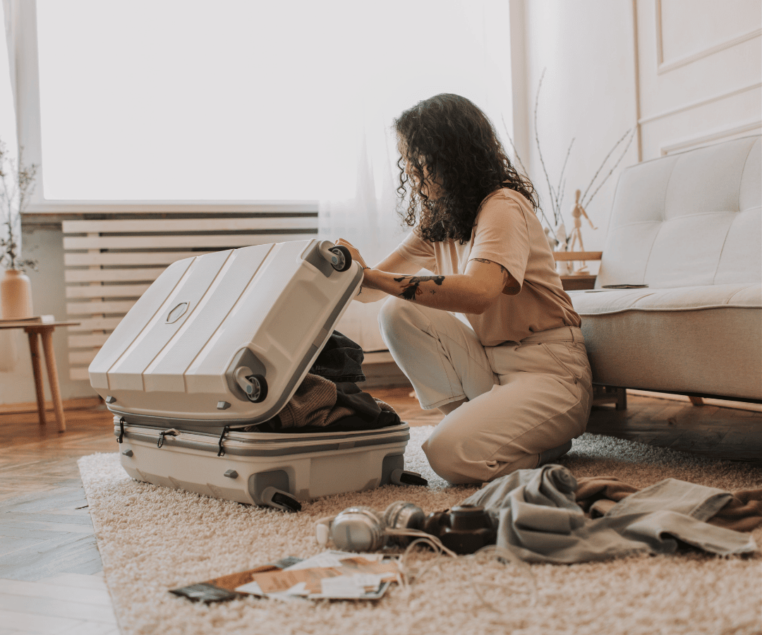 lady-packing-suitcase