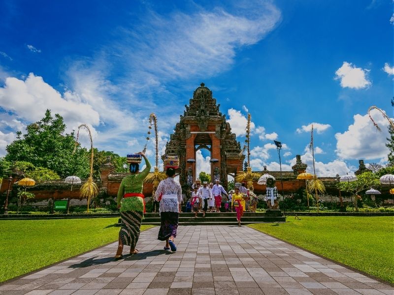 Bali-locals
