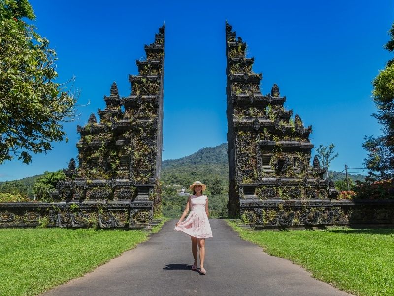 bali-gates
