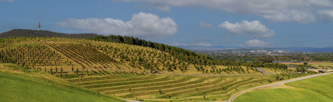 Canberra-hills