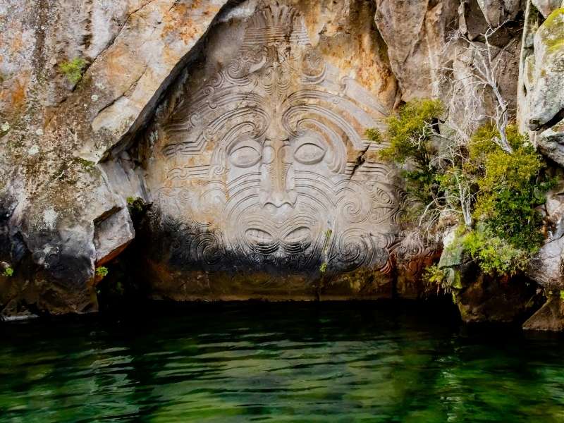 rock craving lake taupo