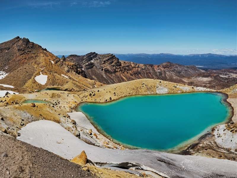 tongariro crater lake