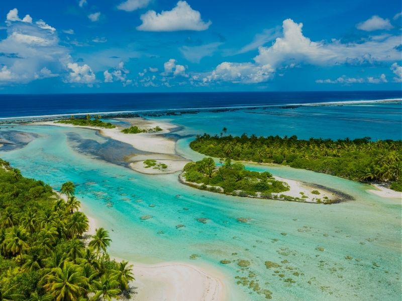 Tahiti-beach-blue-water