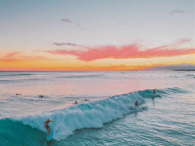 hawaii-sufers