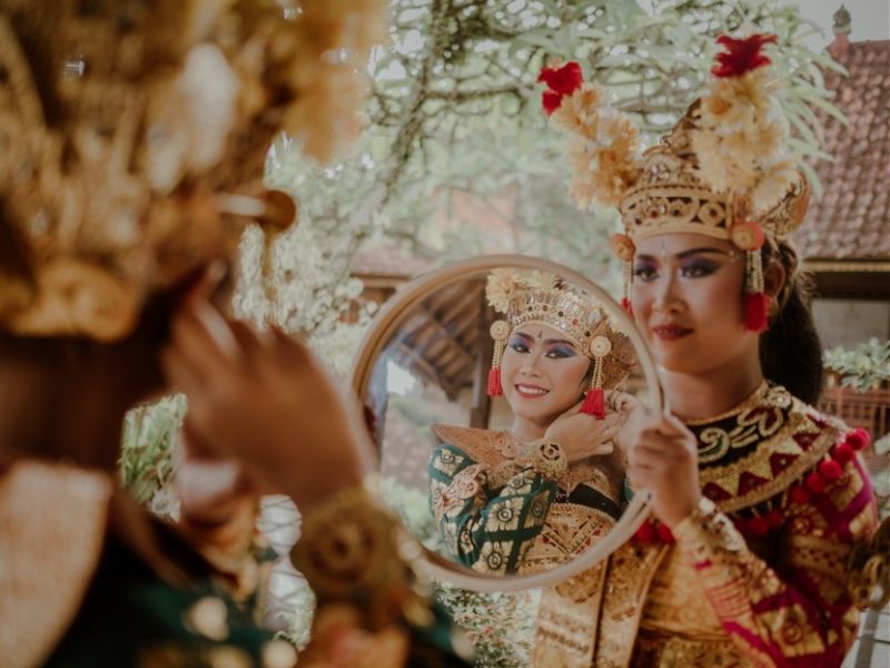balinese dancers