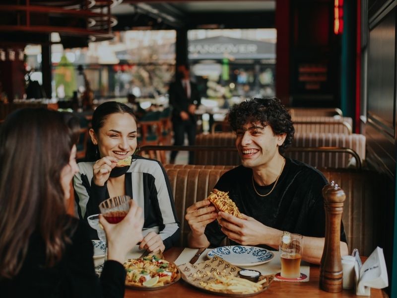couple eating