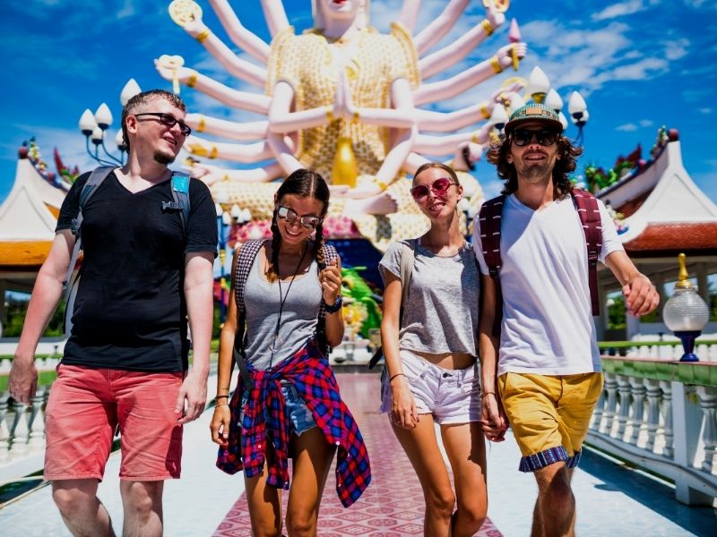 friends-in-thailand