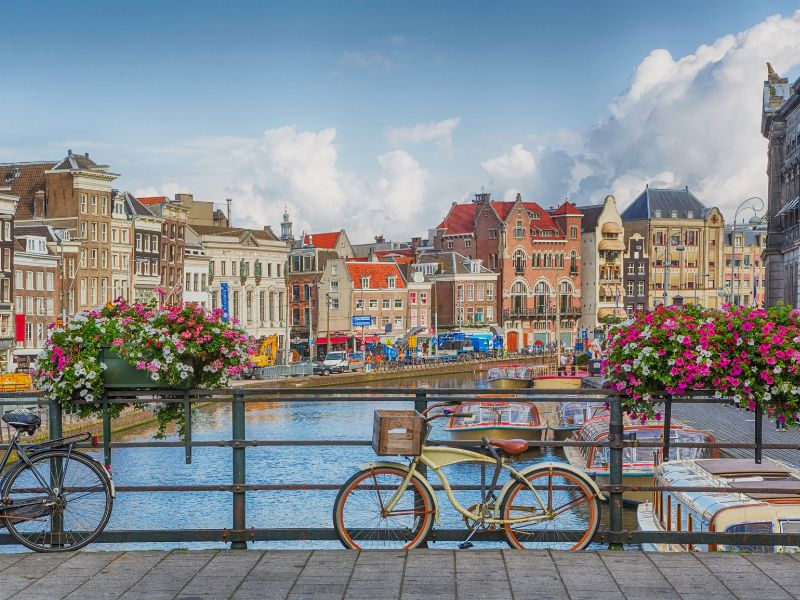 amsterdam-canal