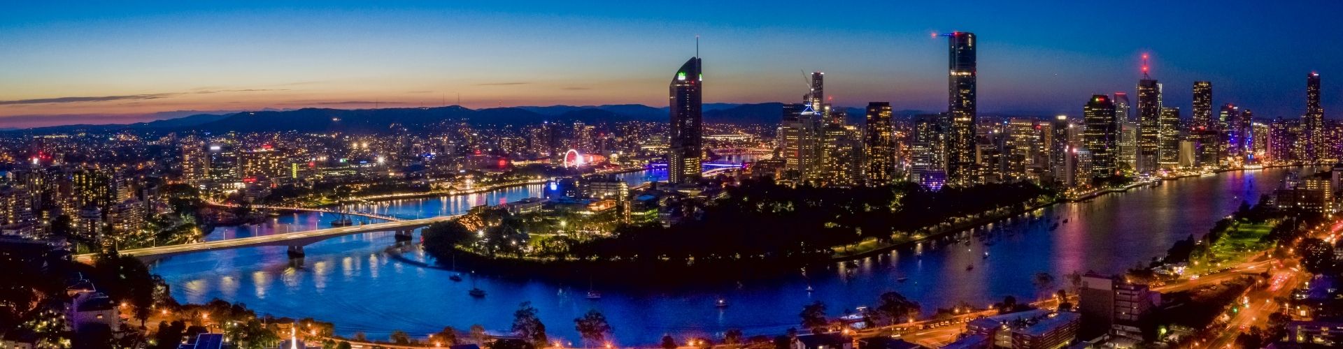 brisbane at night